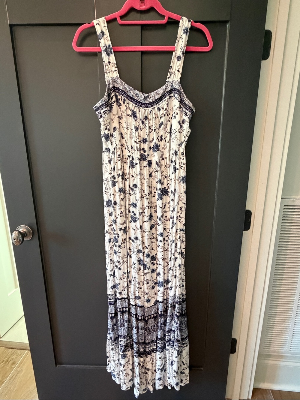 Knox Rose White and Navy Floral Maxi Dress